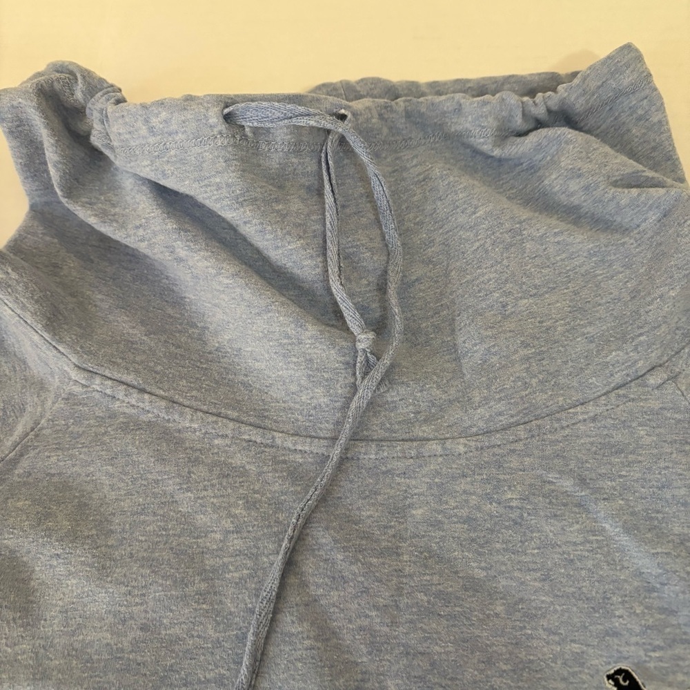 THE BLACK DOG Light Blue Pullover Sweatshirt - Picture 3 of 11